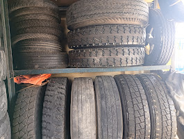 Sport Motorcycle Tyre Sport bike tyre with high-grip compound for motorcycles and racing performance